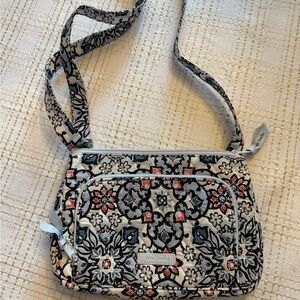 New! No tags but never used vera Bradley Floral Patterned Crossbody Bag